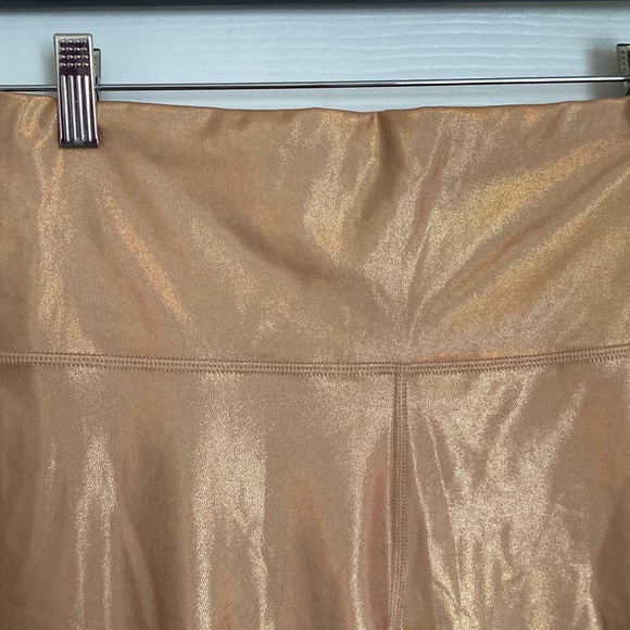 Fabletics PureLuxe Ultra High Waist 7/8 Iridescent Desert Leggings Medium NWT - Picture 6 of 11